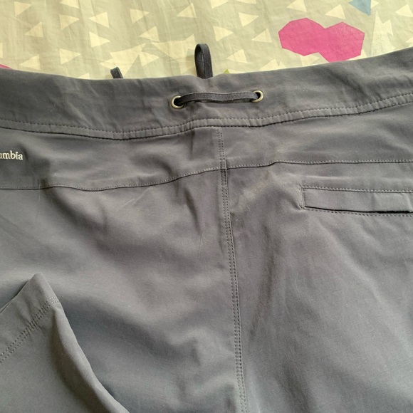Bundle of 2 Columbia outdoor sport pants size 8 EUC - Picture 3 of 6